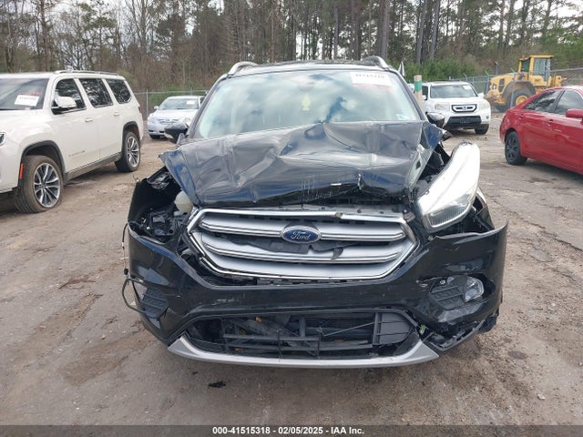1FMCU0JD3HUD38933 Ford Escape Titanium