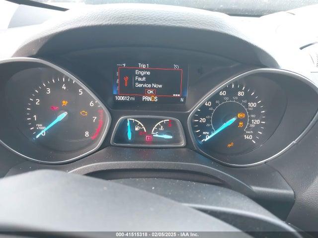 1FMCU0JD3HUD38933 Ford Escape Titanium