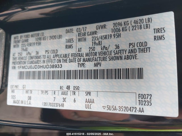 1FMCU0JD3HUD38933 Ford Escape Titanium