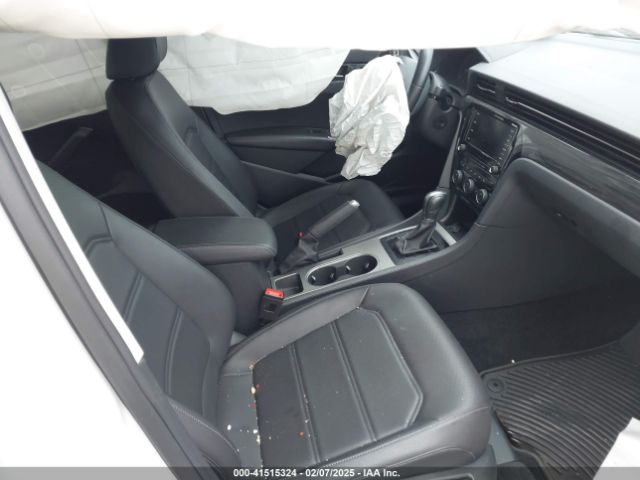 1VWMA7A35LC024598 Volkswagen Passat 2.0t R-line