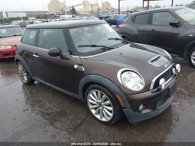 2010 MINI COOPER S WMWMF7C53ATZ72401 Photo 0