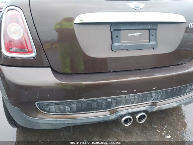 2010 MINI COOPER S WMWMF7C53ATZ72401 Photo 5