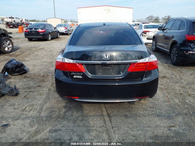 Honda ACCORD SEDAN 2015 1HGCR2F87FA259603 Image 17