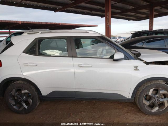 KMHRC8A38PU215372 Hyundai Venue Sel
