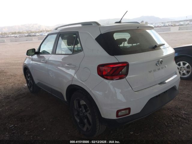 KMHRC8A38PU215372 Hyundai Venue Sel