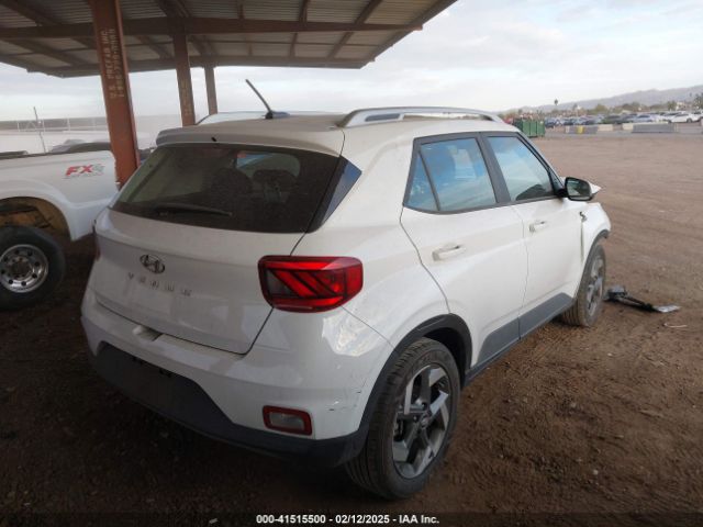KMHRC8A38PU215372 Hyundai Venue Sel