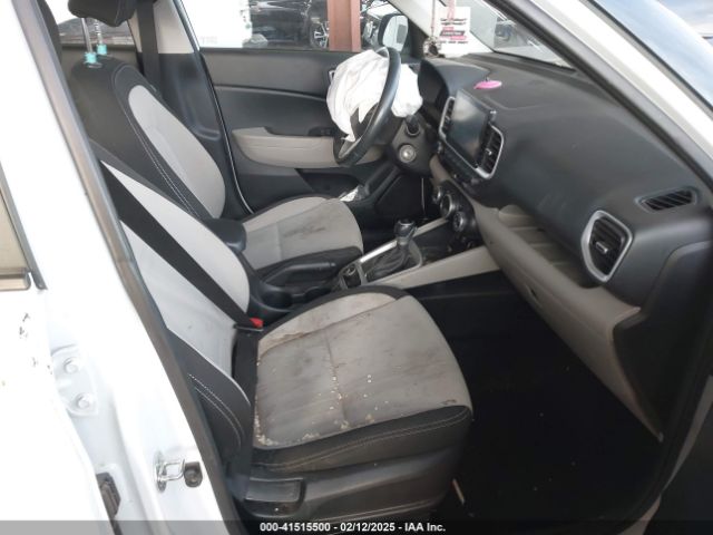 KMHRC8A38PU215372 Hyundai Venue Sel