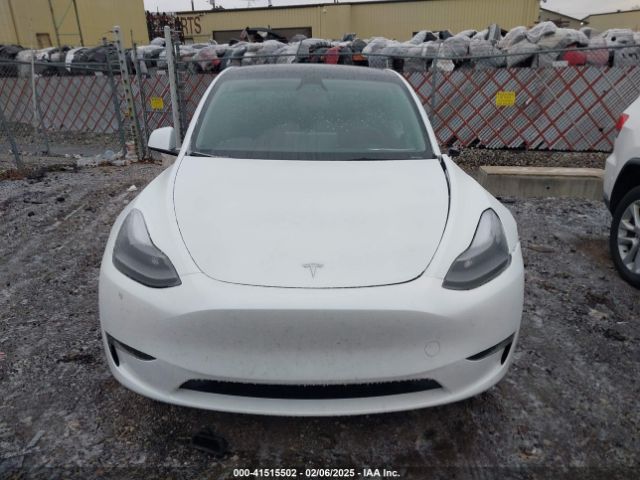7SAYGDEE9RA257781 Tesla Model Y Long Range Dual Motor All-wheel Drive