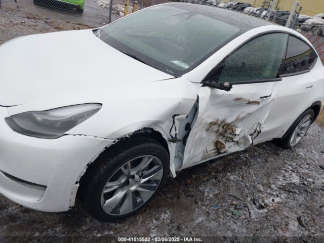 7SAYGDEE9RA257781 Tesla Model Y Long Range Dual Motor All-wheel Drive