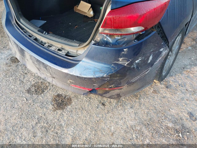 5NPD84LF5JH385576 Hyundai Elantra Value Edition