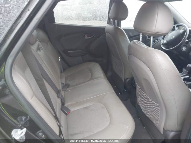 KM8JUCAG3FU044349 Hyundai TUCSON SE