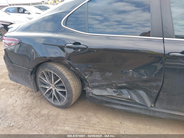 4T1G11AK1MU515519 Toyota CAMRY SE