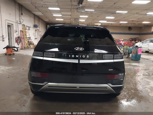 KM8KMDAF2PU228135 Hyundai IONIQ 5 SE
