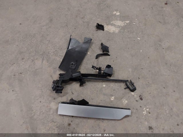 KM8KMDAF2PU228135 Hyundai IONIQ 5 SE