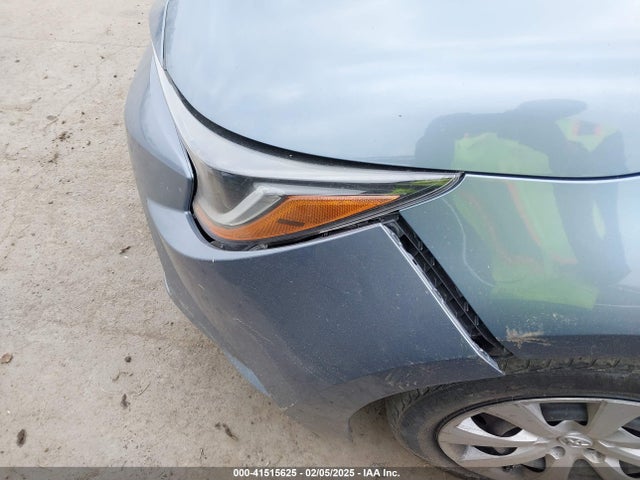 5YFEPMAE2MP183559 Toyota COROLLA LE