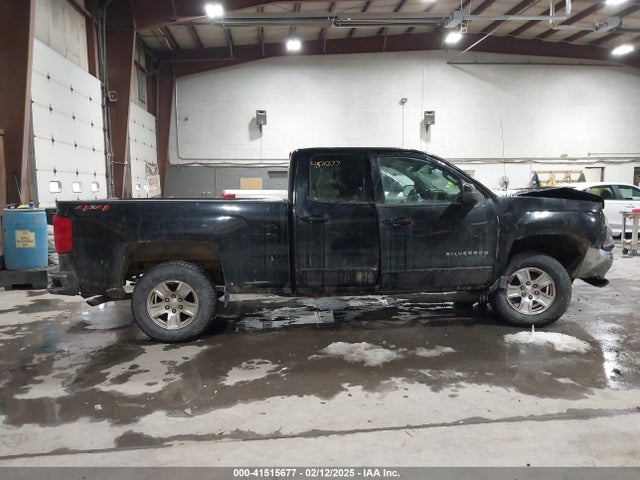 1GCVKREC1JZ311828 Chevrolet Silverado 1500 1lt