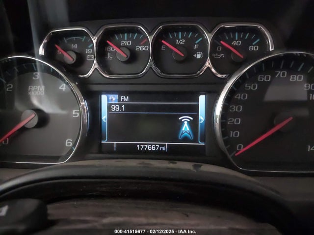 1GCVKREC1JZ311828 Chevrolet Silverado 1500 1lt