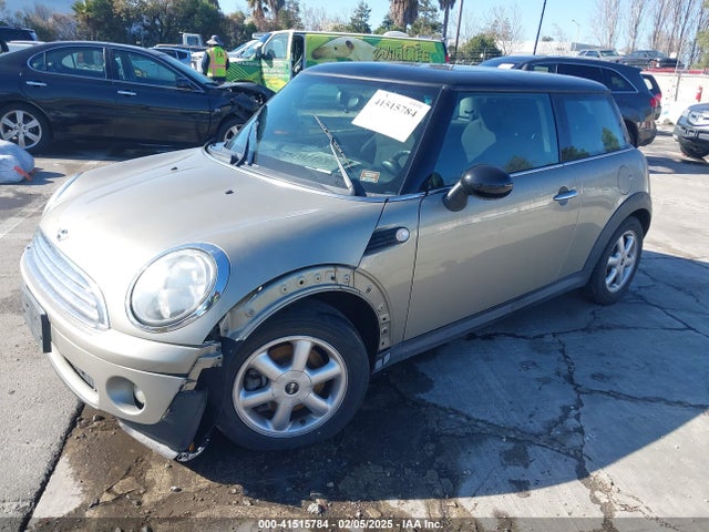 2007 MINI COOPER WMWMF335X7TL78003 Photo 1