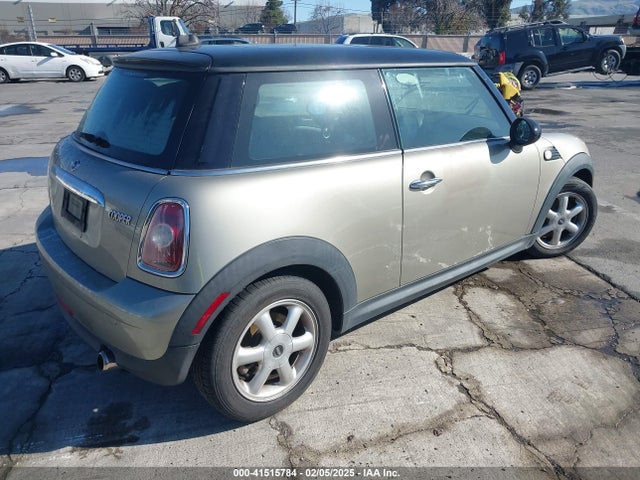 2007 MINI COOPER WMWMF335X7TL78003 Photo 3