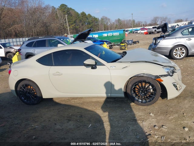 JF1ZNAA16G8706364 Scion Fr-s Release Series 2.0