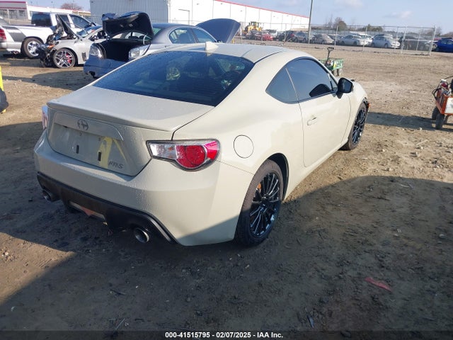 JF1ZNAA16G8706364 Scion Fr-s Release Series 2.0
