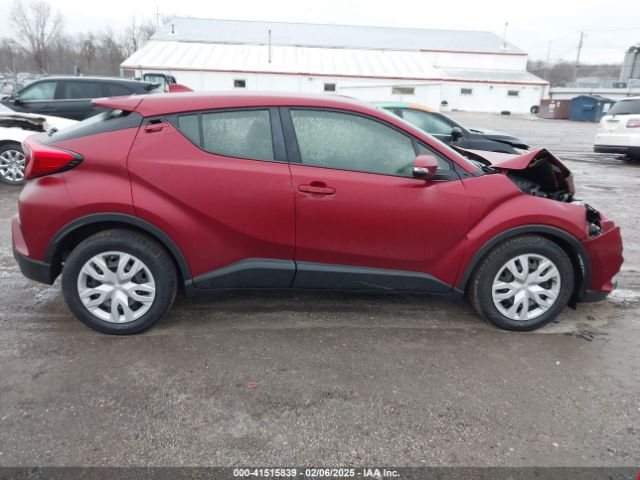 JTNKHMBX5K1062246 Toyota C-HR LE