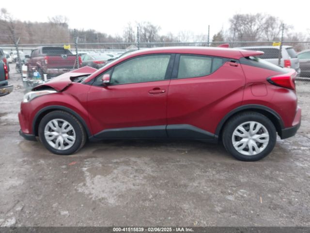 JTNKHMBX5K1062246 Toyota C-HR LE