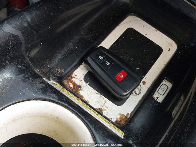 JTDKARFU1G3013370 Toyota Prius Three