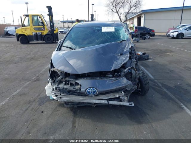 JTDKARFU1G3013370 Toyota Prius Three