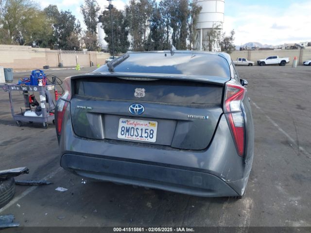 JTDKARFU1G3013370 Toyota Prius Three