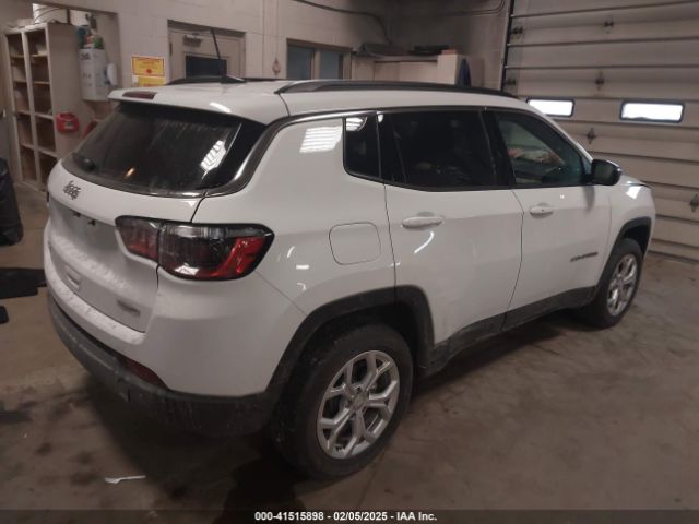 3C4NJDBN5RT115759 Jeep Compass Latitude 4x4