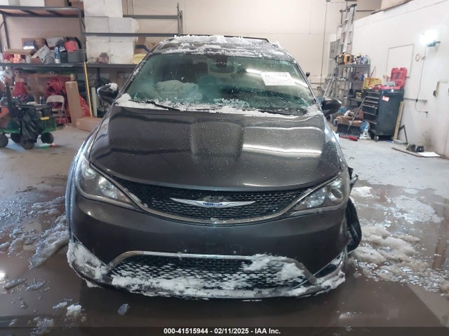 Chrysler 2020 2020 2C4RC1BG8LR279299 Image 12