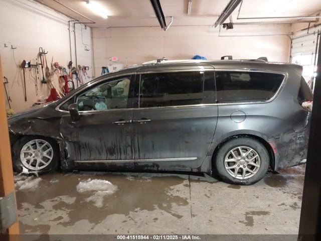 Chrysler 2020 2020 2C4RC1BG8LR279299 Image 14