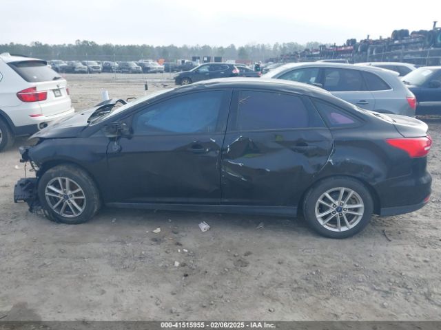 1FADP3F20JL245491 Ford FOCUS SE