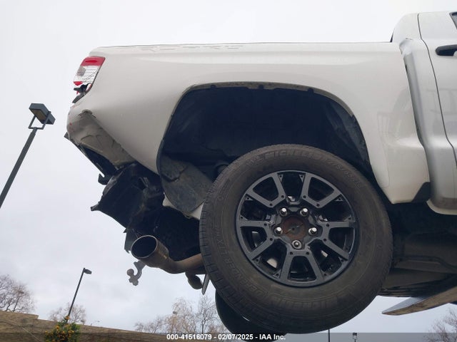 5TFDY5F13HX634851 Toyota Tundra Trd Pro 5.7l V8
