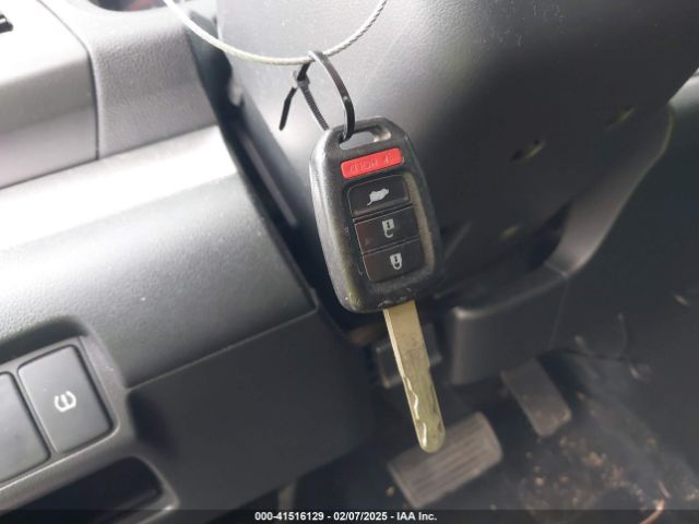 3CZRM3H38GG705639 Honda CR-V LX