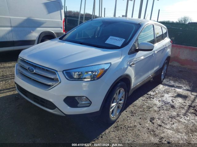 1FMCU9GD5KUB53916 Ford ESCAPE SE