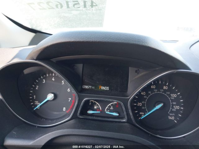 1FMCU9GD5KUB53916 Ford ESCAPE SE