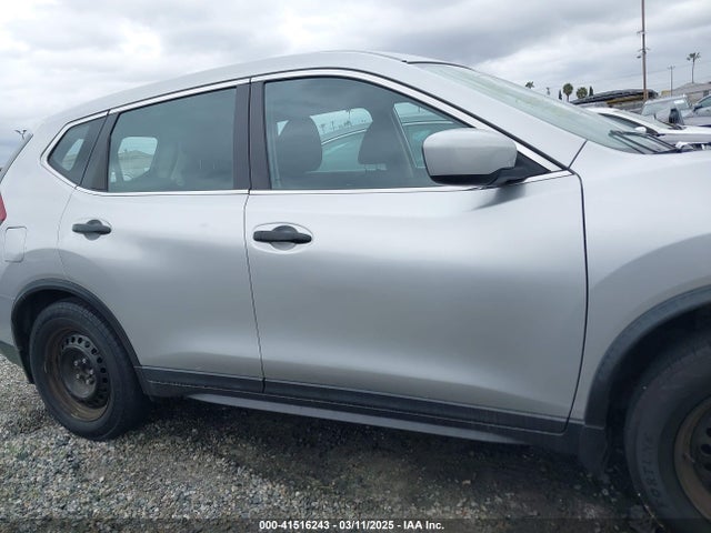 Nissan ROGUE S 2018 KNMAT2MT5JP528492 Image 14