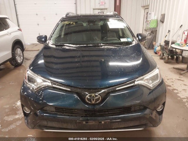 Toyota Rav4 Limited 2018 JTMDFREV4JJ185481 Image 12