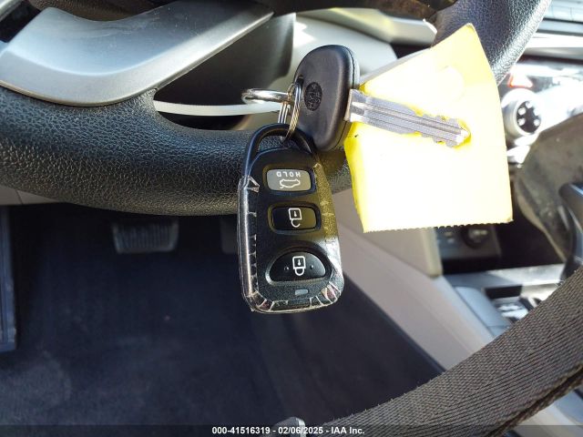 KMHD84LF9KU738999 Hyundai ELANTRA SEL