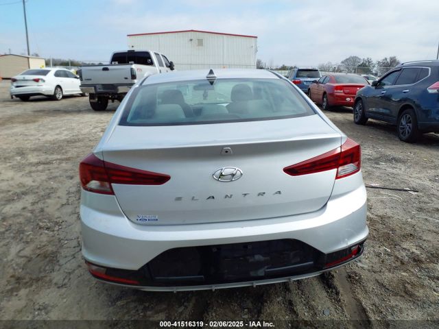 KMHD84LF9KU738999 Hyundai ELANTRA SEL