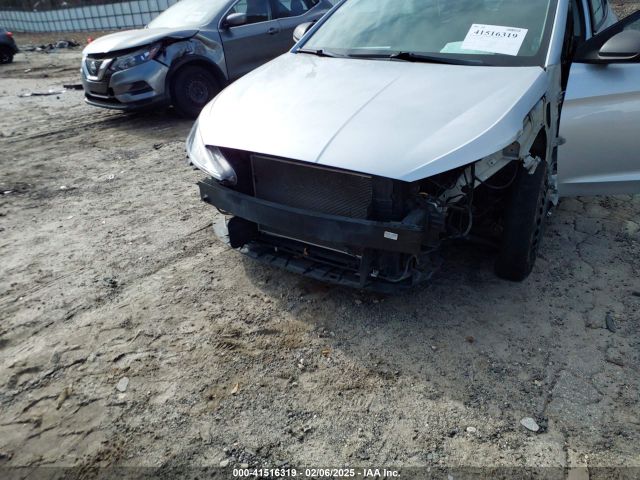 KMHD84LF9KU738999 Hyundai ELANTRA SEL