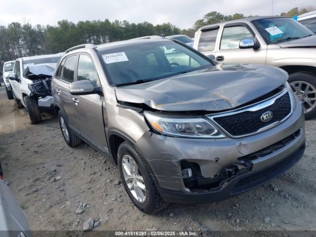 5XYKTCA61FG616846 KIA SORENTO LX