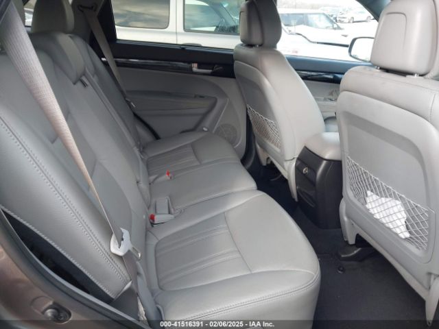 5XYKTCA61FG616846 KIA SORENTO LX
