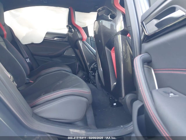BMW M5 CS 2022 WBS73CH02NCK02686 Image 8