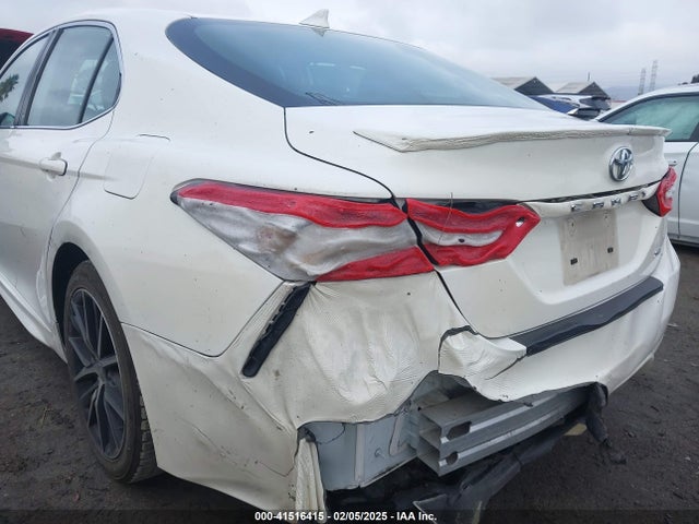 4T1G11AK6MU421930 Toyota CAMRY SE