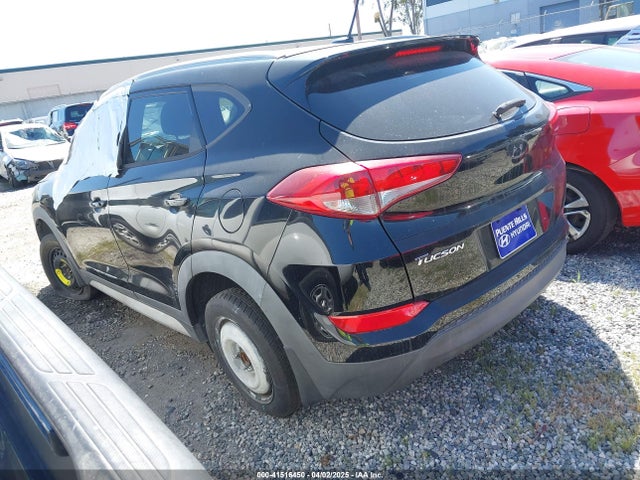 KM8J33A47HU587053 Hyundai TUCSON SE