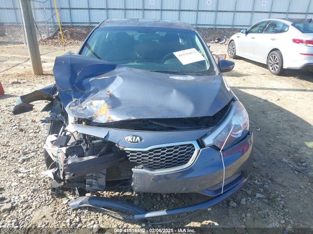 KIA FORTE LX 2016 KNAFX4A6XG5477870 Image 11