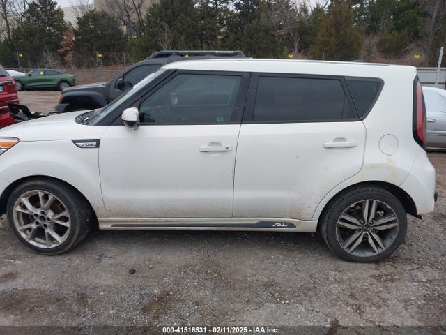 KIA SOUL + 2016 KNDJP3A51G7345423 Image 13